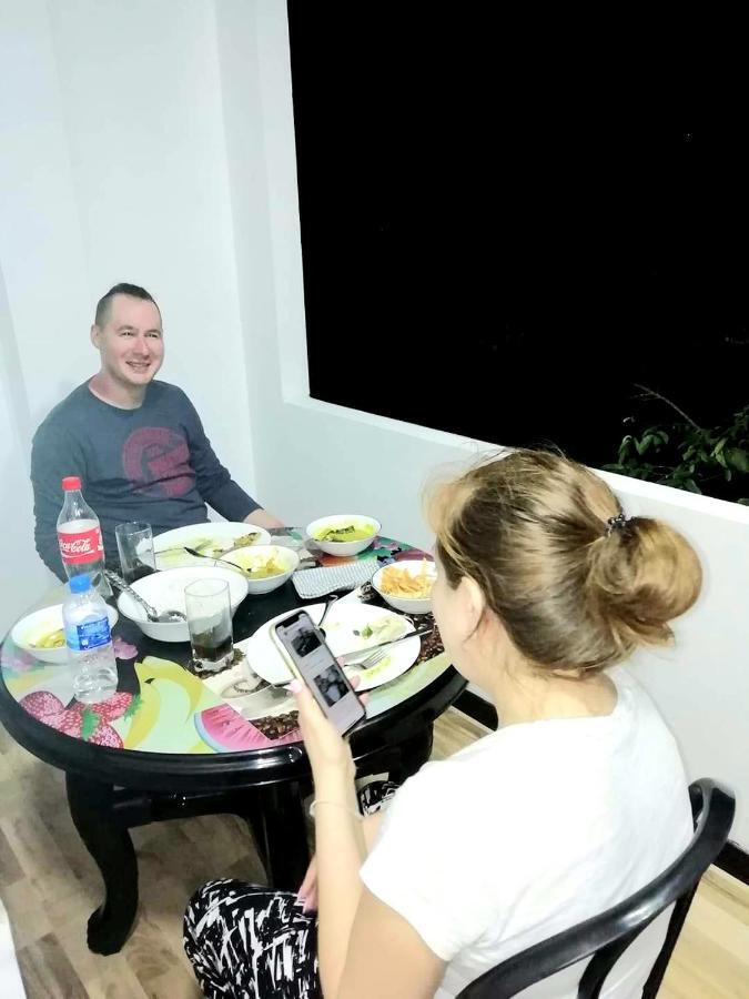 Sura Homestay Kandy Ngoại thất bức ảnh